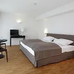 Klingelhoeffer 3*