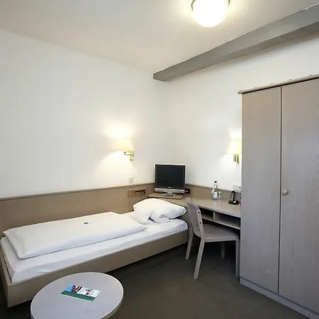 Отель Klingelhoeffer 3*