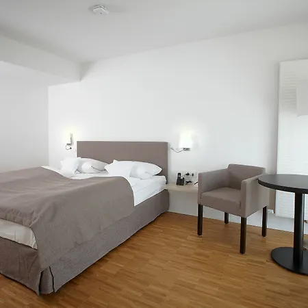 Klingelhoeffer Отель